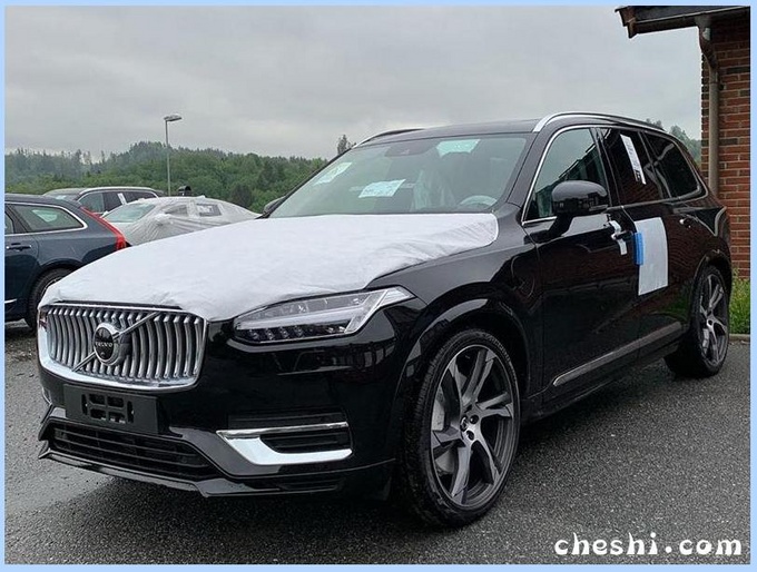 沃尔沃改款XC90到店实拍！换新档把/竞争宝马X5