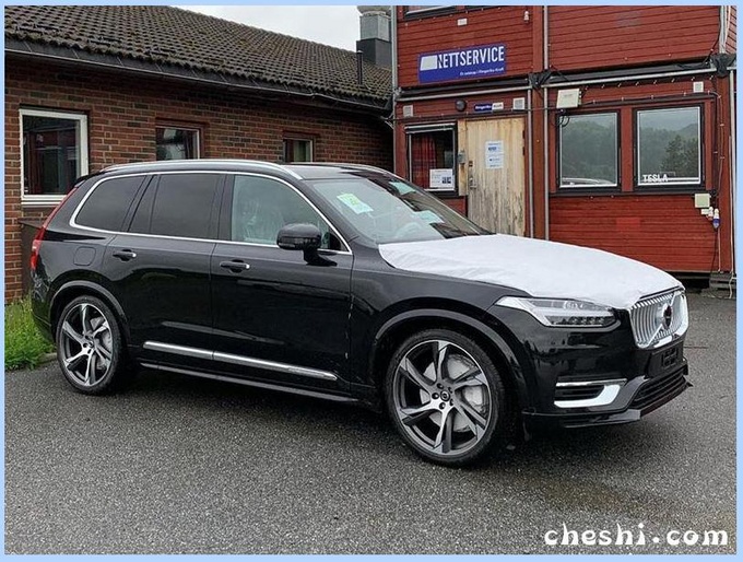 沃尔沃改款XC90到店实拍！换新档把/竞争宝马X5