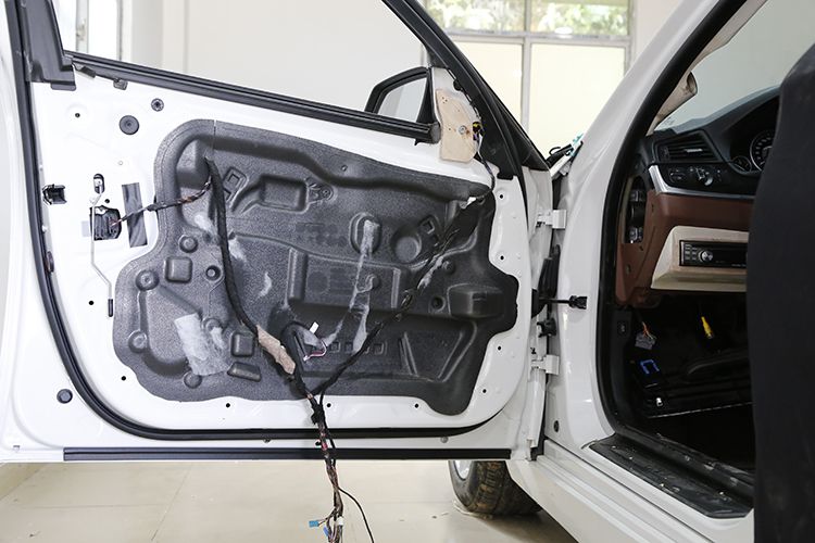 东莞宝马525改装德国德高汽车音响 豪车音响最佳无损音源方案