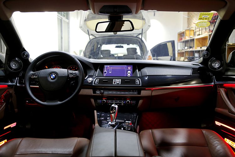 东莞宝马525改装德国德高汽车音响 豪车音响最佳无损音源方案