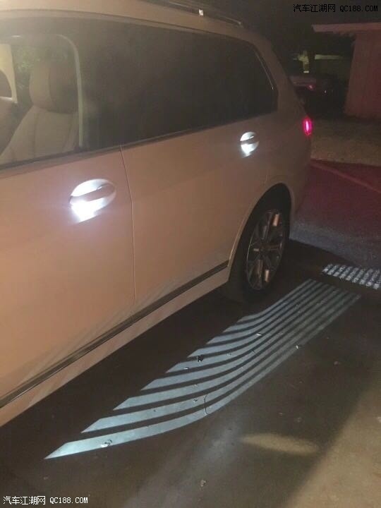 19款美规宝马X7 搭载3.0L实车到港解读