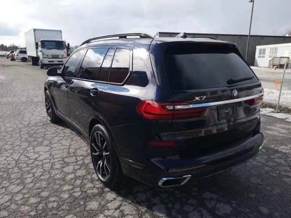 说明: 19款宝马X7详细配置价格全解 预定留车