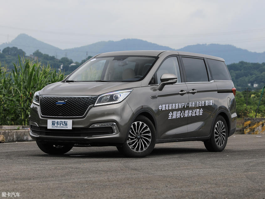 长安汽车2019款科尚